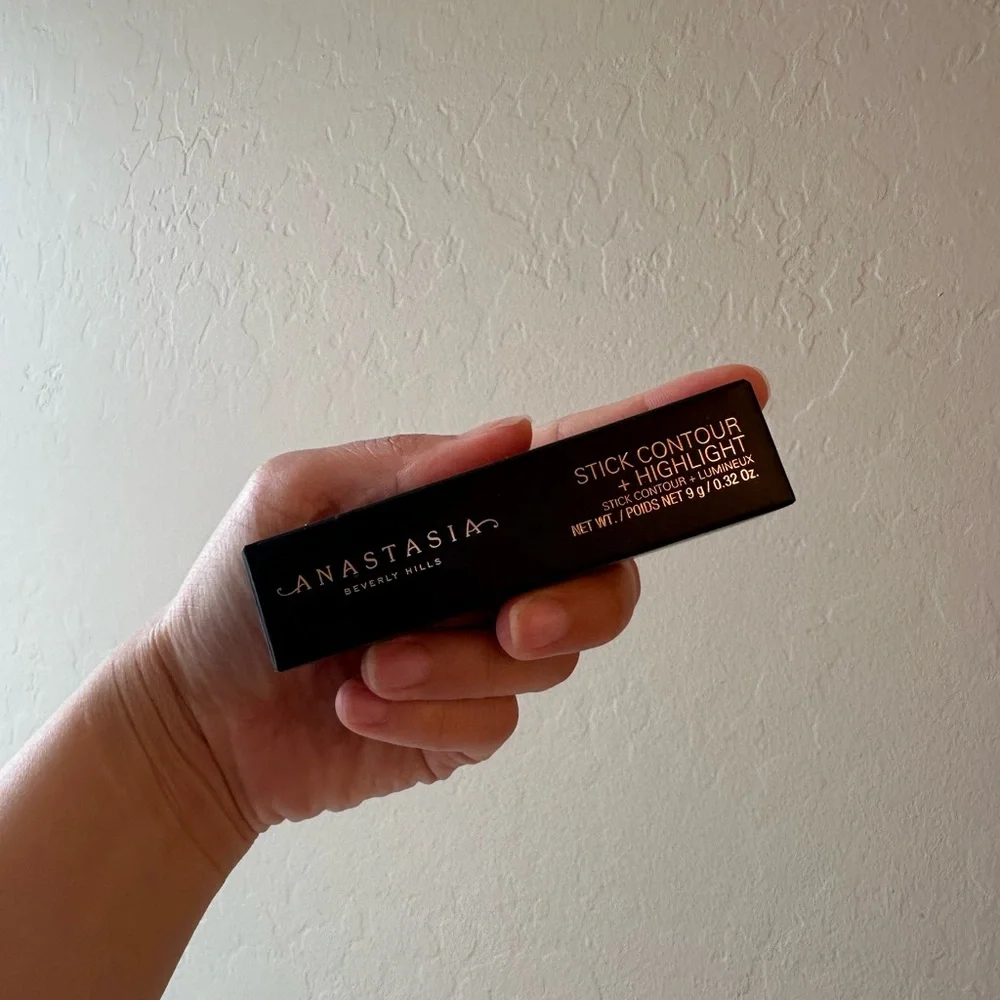 Anastasia Beverly Hills Contour & Highlight Sticks in Shadow